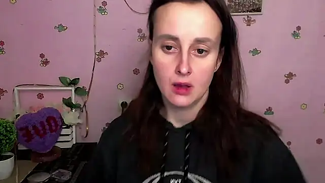 FeelMe   online show from February 11, 2026, 1:33 pm