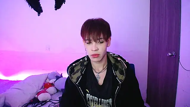 lucky stricke online show from December 23, 2025, 3:28 am