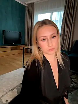 KassandraTress online show from October 21, 2025, 3:00 pm