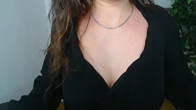 Erika bestboobs online show from September 19, 2025, 6:23 pm