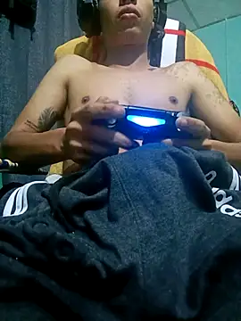 Batm01 online show from November 9, 2025, 4:33 pm