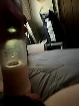 GingerSnap4444 online show from October 30, 2025, 10:50 pm