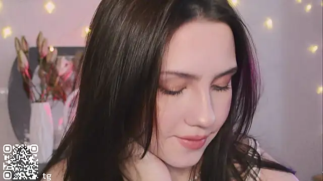 KendalHottt online show from November 13, 2025, 6:17 am