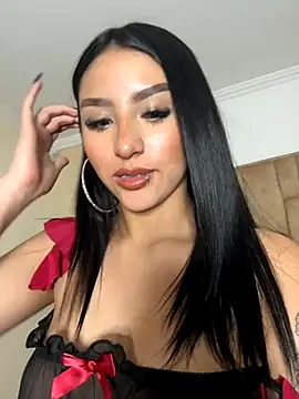Snapshot of Luna-Smitt chatting on September 15, 2025, 11:43 am Luna-Smitt online show from September 15, 2025, 11:43 am
