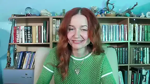 Foxilady357 online show from April 1, 2026, 1:52 pm