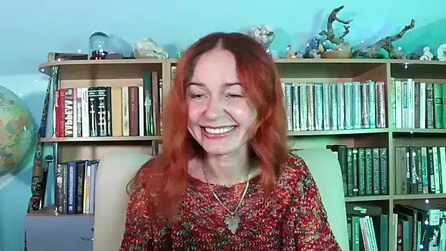 Foxilady357 online show from November 4, 2025, 5:06 pm