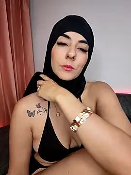Snapshot of aisha_samiri chatting on September 24, 2025, 3:24 am aisha samiri online show from September 24, 2025, 3:24 am