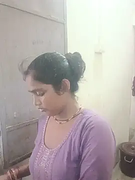 Guriya0076 online show from June 16, 2026, 12:16 pm
