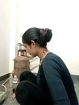 Guriya0076 online show from November 15, 2025, 1:26 pm