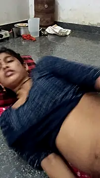 Guriya0076 online show from October 1, 2025, 10:46 pm