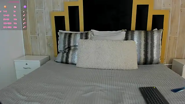 isabellasouza online show from December 14, 2025, 7:41 pm