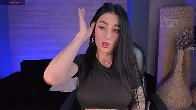 MilaLawrence online show from September 29, 2025, 7:52 pm