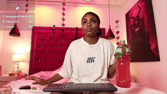 Snapshot of Asha_zuri_and_adam chatting on February 19, 2026, 12:40 am Asha zuri and adam online show from February 19, 2026, 12:40 am