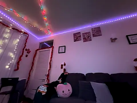 moan4mona online show from December 14, 2025, 12:39 am