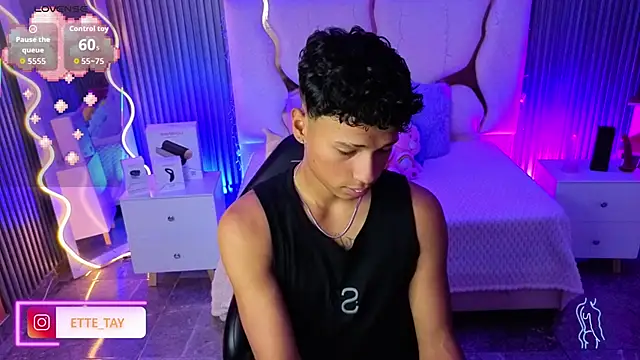 Snapshot of Ette_tay chatting on March 3, 2026, 2:29 am Ette tay online show from March 3, 2026, 2:29 am