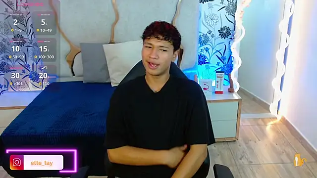 Snapshot of Ette_tay chatting on October 7, 2025, 3:07 am Ette tay online show from October 7, 2025, 3:07 am