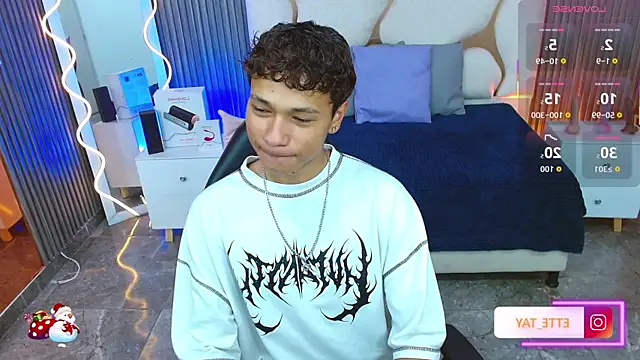 Snapshot of Ette_tay chatting on November 28, 2025, 3:07 am Ette tay online show from November 28, 2025, 3:07 am