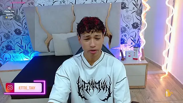 Snapshot of Ette_tay chatting on September 29, 2025, 3:24 am Ette tay online show from September 29, 2025, 3:24 am