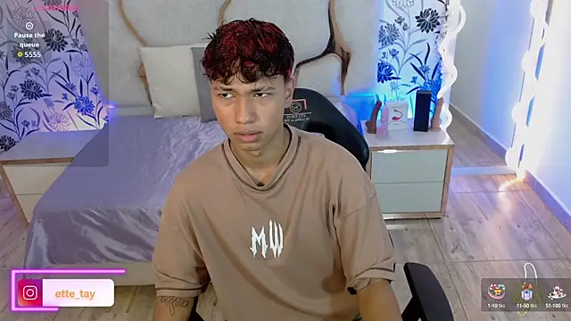 Snapshot of Ette_tay chatting on October 16, 2025, 3:04 am Ette tay online show from October 16, 2025, 3:04 am