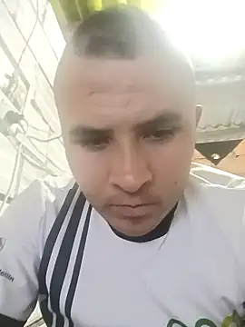 Snapshot of santiii___12 chatting on November 23, 2025, 3:38 am santiii 12 online show from November 23, 2025, 3:38 am