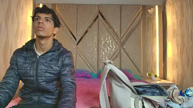 Hotcouple 222 online show from February 26, 2026, 7:19 am