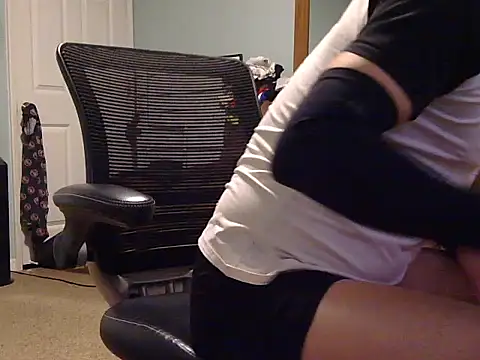 beastontop10 online show from December 18, 2025, 5:45 am