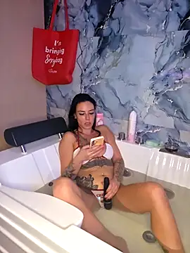 Snapshot of littleladyshelly chatting on February 24, 2026, 7:26 pm littleladyshelly online show from February 24, 2026, 7:26 pm