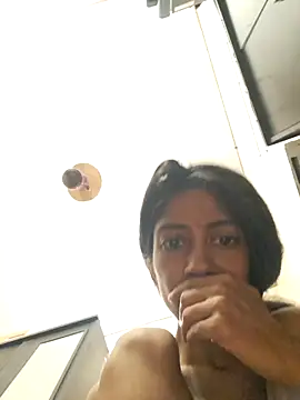 babe jasmine online show from October 29, 2025, 4:11 am