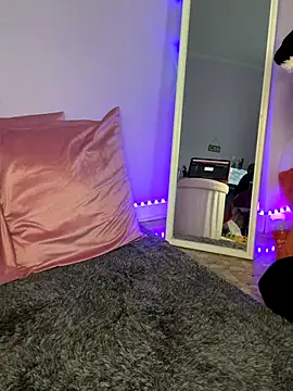 AdeleRoyal online show from November 3, 2025, 3:59 pm