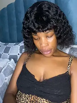 Caramel Mellow online show from February 10, 2026, 12:42 am