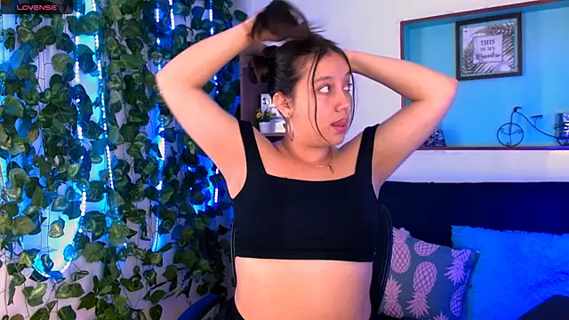 camila lewis online show from October 9, 2025, 12:33 am