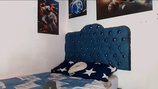 Arturocontreras11 online show from December 4, 2025, 1:21 pm