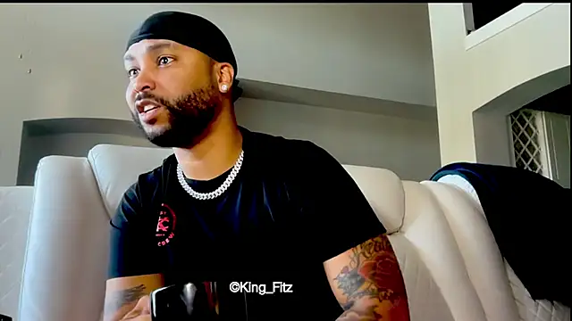 Snapshot of KING_FITZ chatting on April 25, 2026, 2:25 pm KING FITZ online show from April 25, 2026, 2:25 pm