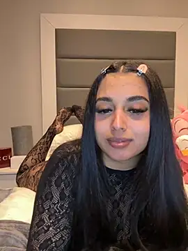 LilMisIndianx online show from October 30, 2025, 8:23 am