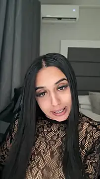LilMisIndianx online show from April 30, 2026, 2:02 pm