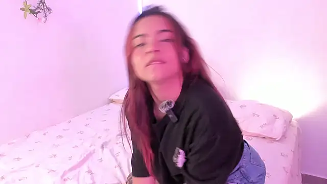 Snapshot of valy_shyness chatting on November 18, 2025, 2:16 am valy shyness online show from November 18, 2025, 2:16 am