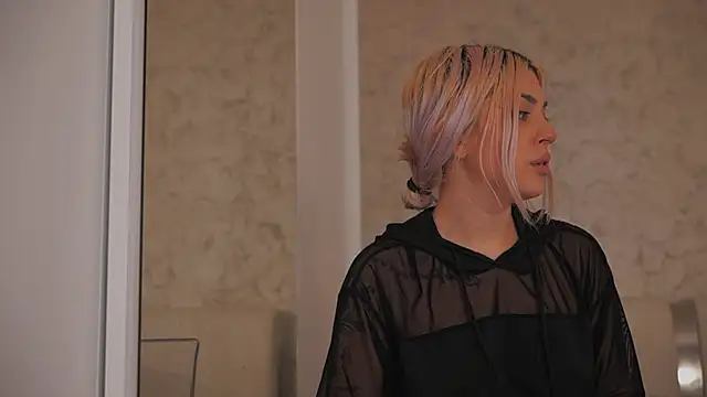 daisyblushh online show from February 17, 2026, 3:31 pm