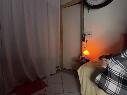 deusaludovica online show from May 10, 2026, 1:31 am