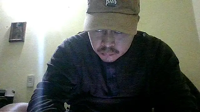 Snapshot of jorgexsuil2hh chatting on June 17, 2026, 8:03 am jorgexsuil2hh online show from June 17, 2026, 8:03 am