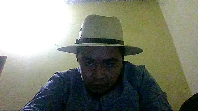Snapshot of jorgexsuil2hh chatting on July 17, 2026, 5:26 am jorgexsuil2hh online show from July 17, 2026, 5:26 am