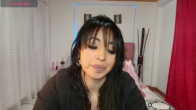 hannagomez 24 online show from September 9, 2025, 7:34 pm