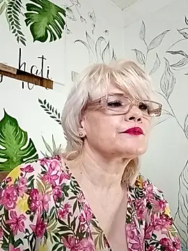 Snapshot of Catty_Lady chatting on June 7, 2026, 7:30 pm Catty Lady online show from June 7, 2026, 7:30 pm