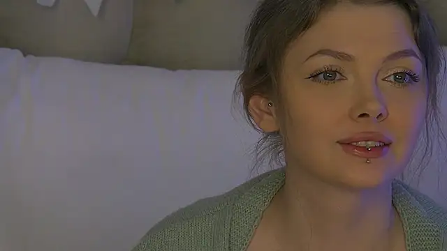 Snapshot of miamunn chatting on December 4, 2025, 9:36 pm miamunn online show from December 4, 2025, 9:36 pm