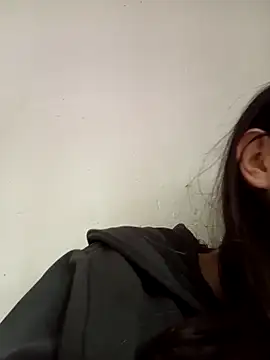 lareinalareinadelanal online show from November 1, 2025, 1:16 pm