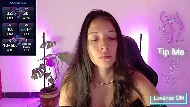 Snapshot of Sarasavage chatting on February 9, 2026, 11:52 am Sarasavage online show from February 9, 2026, 11:52 am