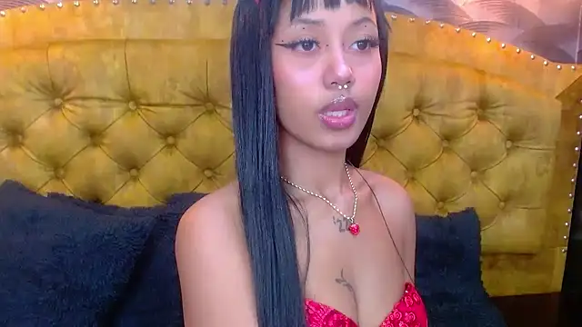 SachaBratz online show from February 25, 2026, 2:39 pm