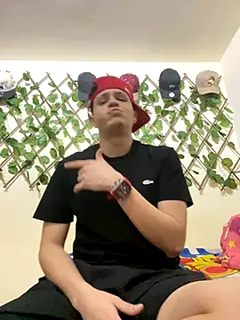 Snapshot of Themasterhades_777 chatting on November 3, 2025, 11:19 pm Themasterhades 777 online show from November 3, 2025, 11:19 pm