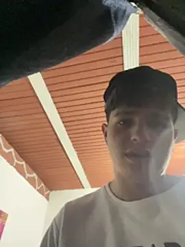 Snapshot of Themasterhades_777 chatting on March 1, 2026, 12:43 am Themasterhades 777 online show from March 1, 2026, 12:43 am