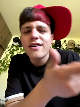 Snapshot of Themasterhades_777 chatting on November 9, 2025, 7:29 pm Themasterhades 777 online show from November 9, 2025, 7:29 pm