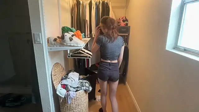 kykybaby4444 online show from January 8, 2026, 10:16 pm